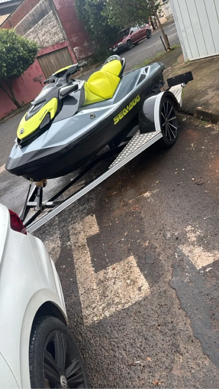 Vendo jet ski seadoo gti se 130  2022 