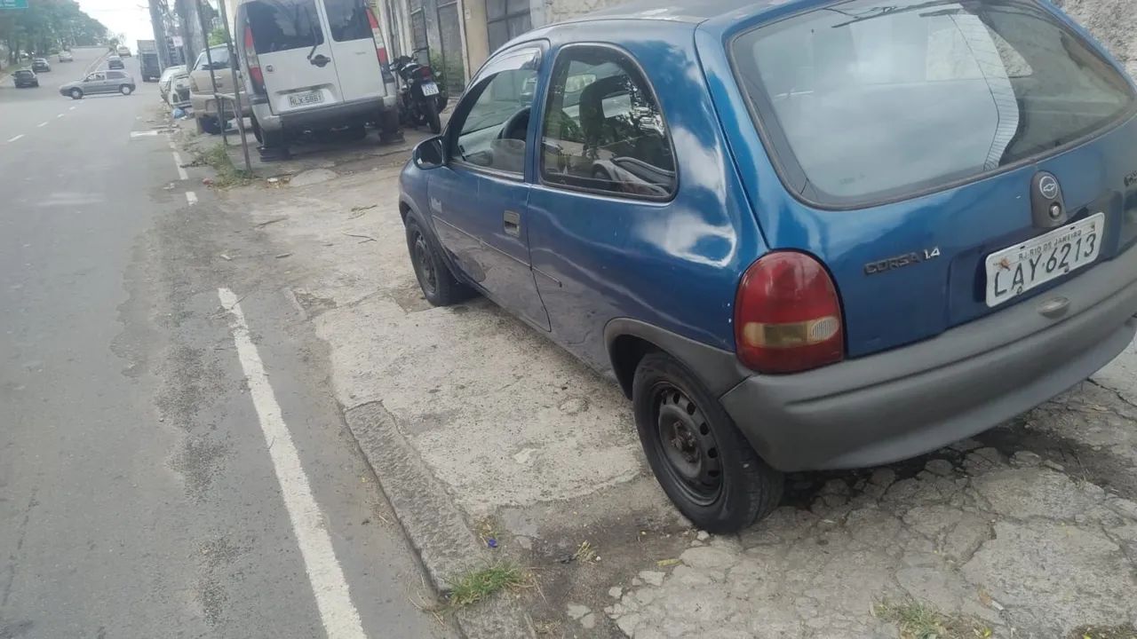 Corsa Hatch 1.0 - Foto 3
