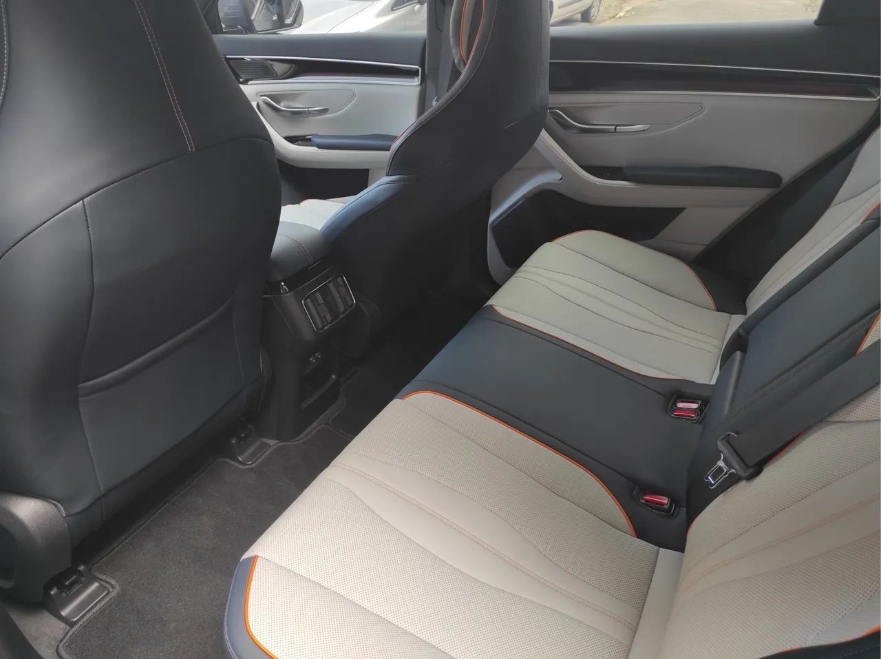 Song plus híbrido 2024 único dono 18 mil km versão top = zero  - Foto 12