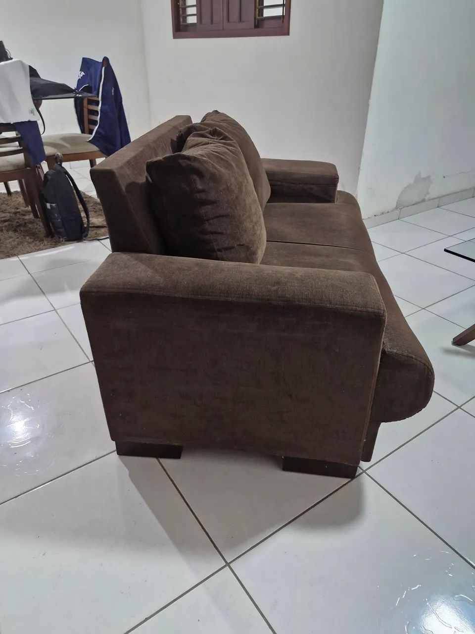 Sofá marrom confortável e espaçoso - Foto 5