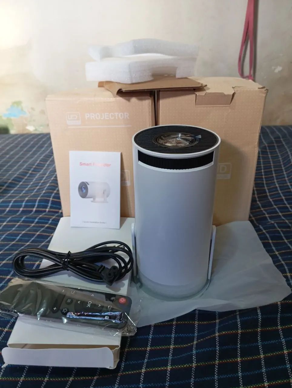 Projetor 4K HD 150 Polegadas Celular, Tv B0x, Xbox, PS, Pc, Wifi e Bluetooth HY300 - Foto 4