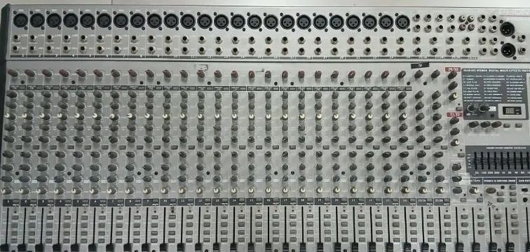 Mesa do Som 24 canais  - AM2442FX -PHONIC - Foto 3