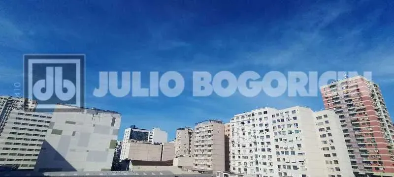 Apartamento : / Residencial / Centro