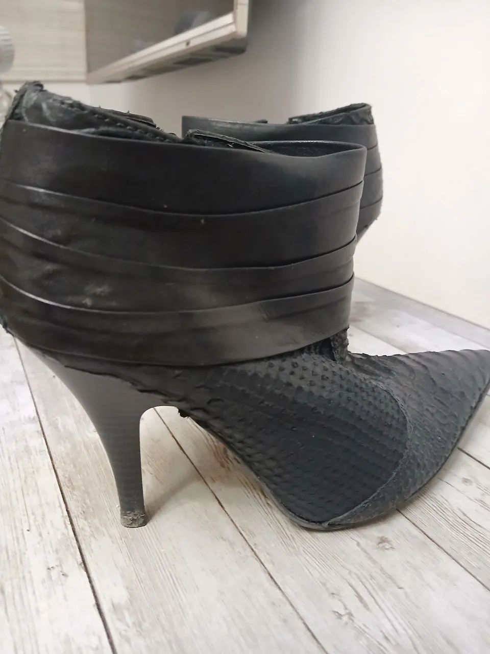 Bota feminina de couro da Botero - Foto 4