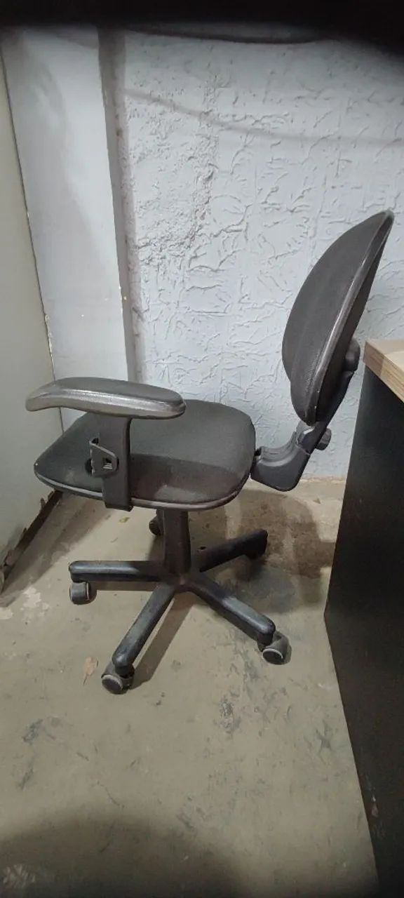 Cadeira de Escritório Ergonômica Preta - Foto 4