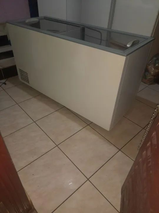 Vendo um  frezzer gelopar bem conservado  - Foto 2