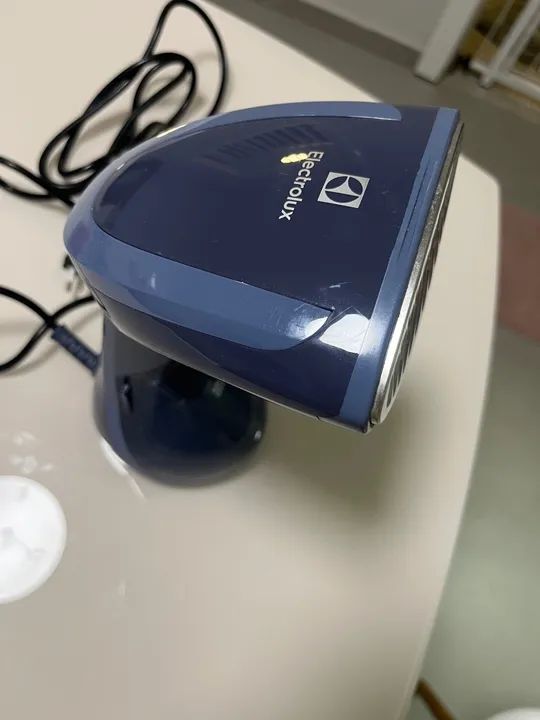 Passador de Roupa a Vapor Electrolux - Novo - Foto 5