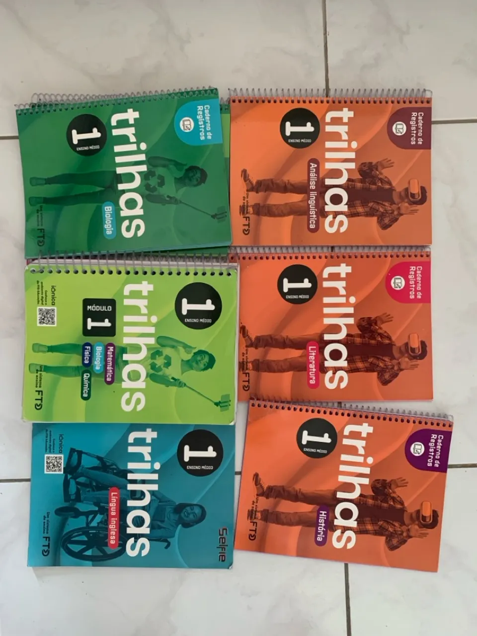 Livros Didáticos Trilhas - 1 ano Ensino Médio