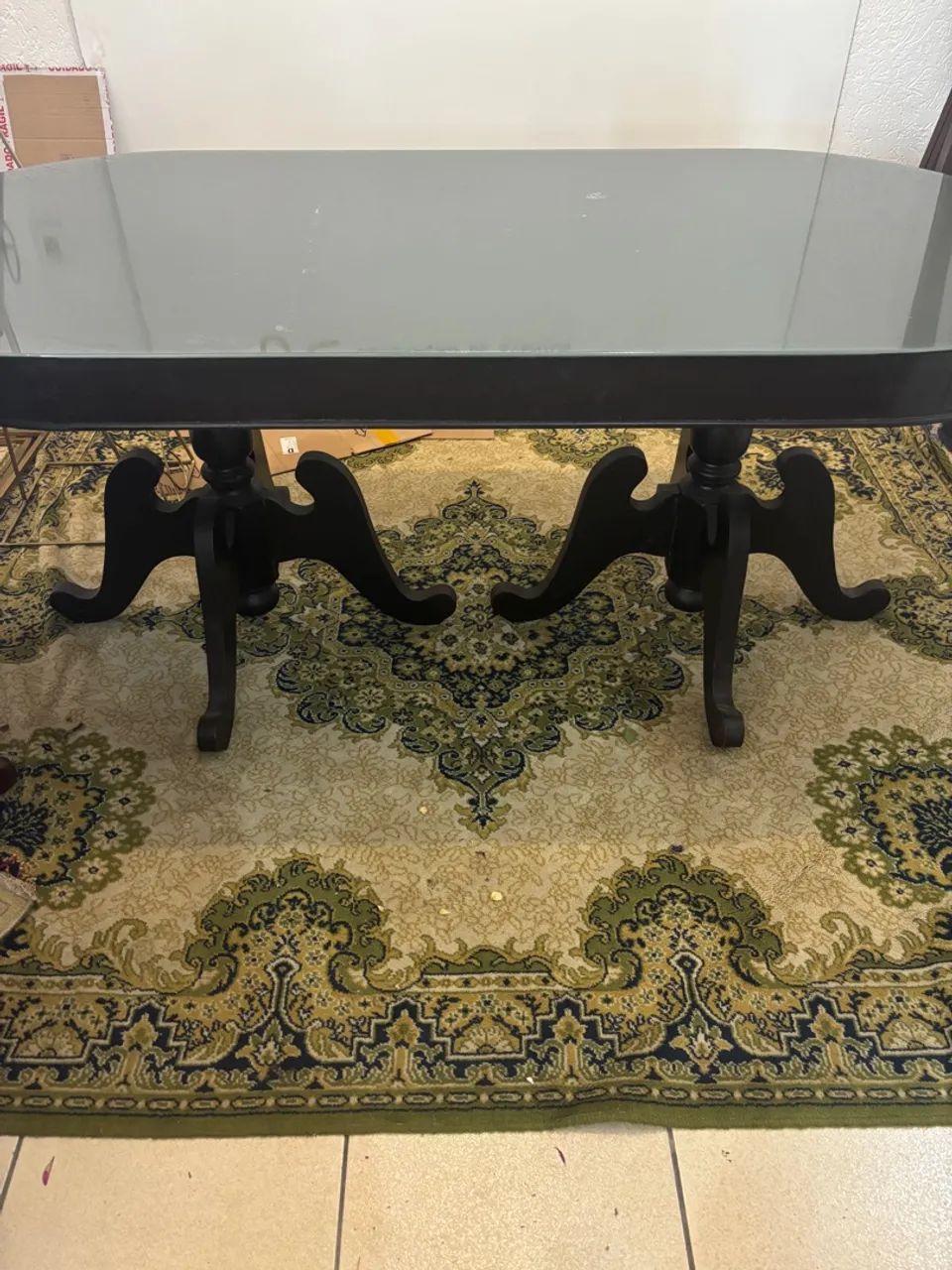 Mesa de Jantar em Madeira com Tampo de Vidro