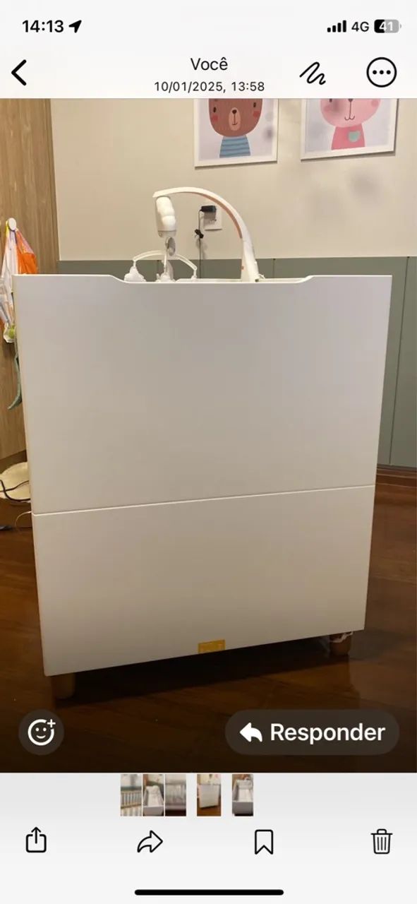 Berço bebê branco com detalhes em madeira  - Foto 6