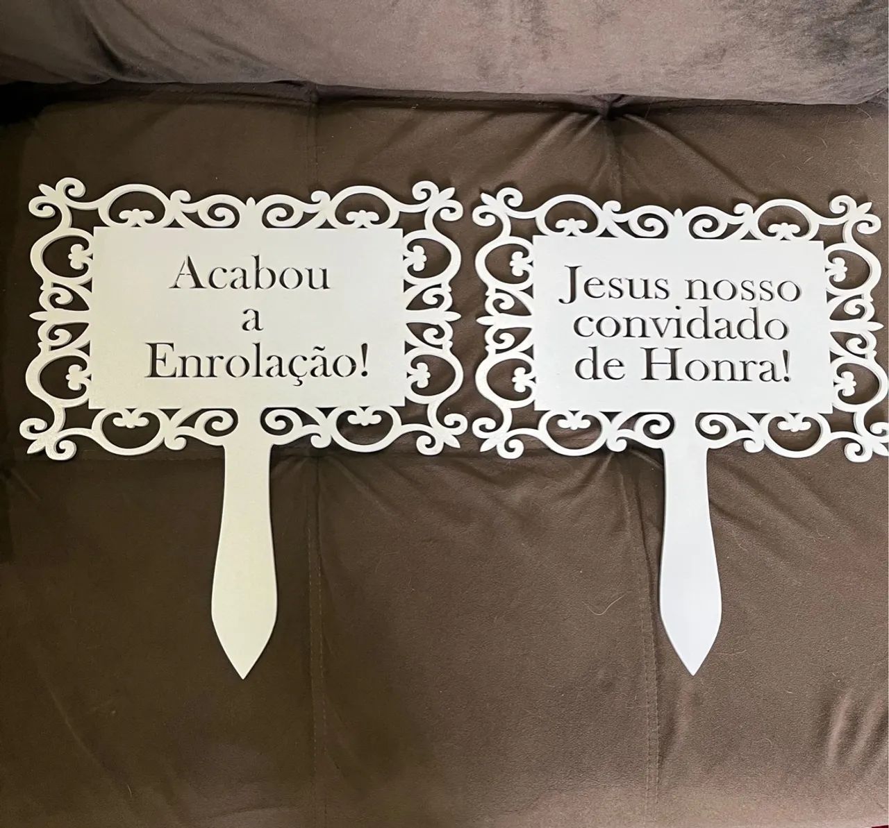 Plaquinha de Casamento Jesus nosso convidado de Honra - Foto 2