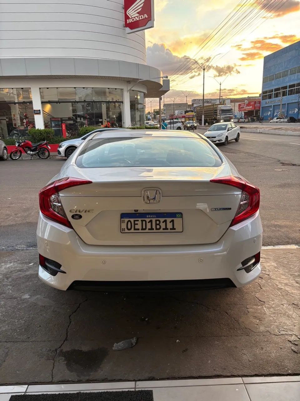 Honda Civic touring 1.5 turbo - Foto 2