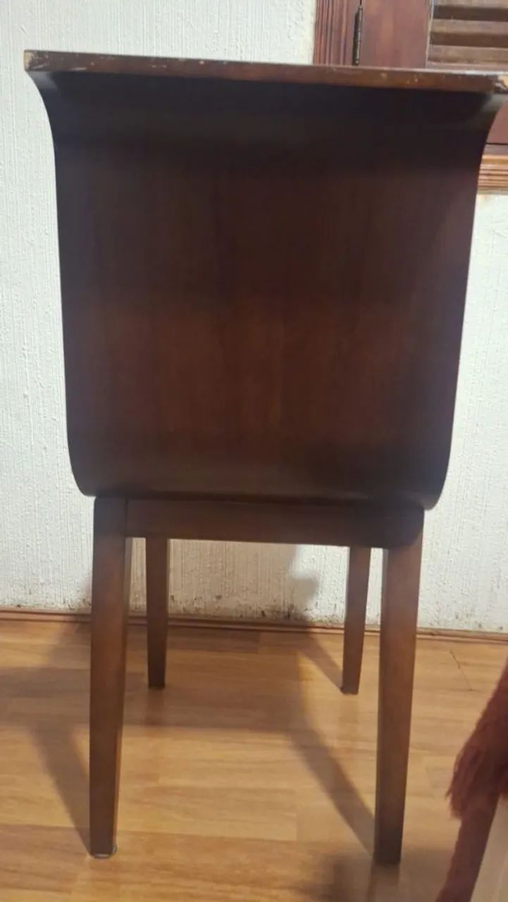 Cadeira branca Artzzi de couro duro  - Foto 2