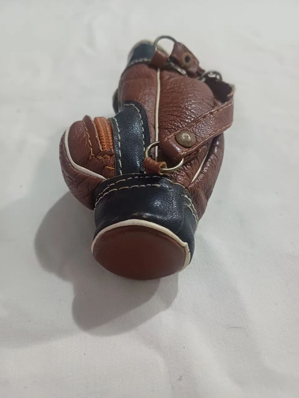Chaveiro Miniatura de bolsa de golfe em couro - Foto 3