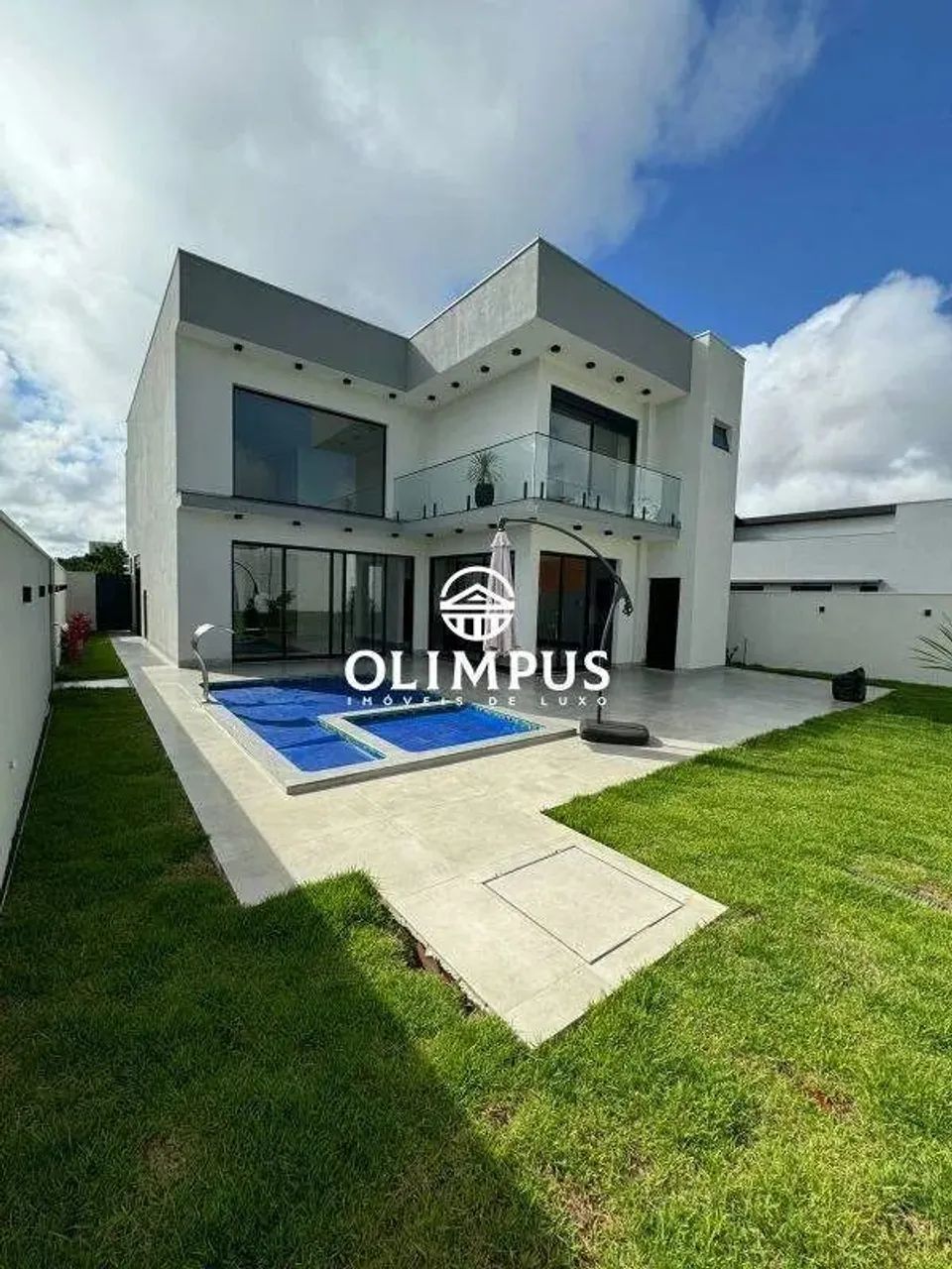 Casa Sobrado com Acabamento Impecável e Sustentabilidade no Condomínio Alphaville - Foto 2