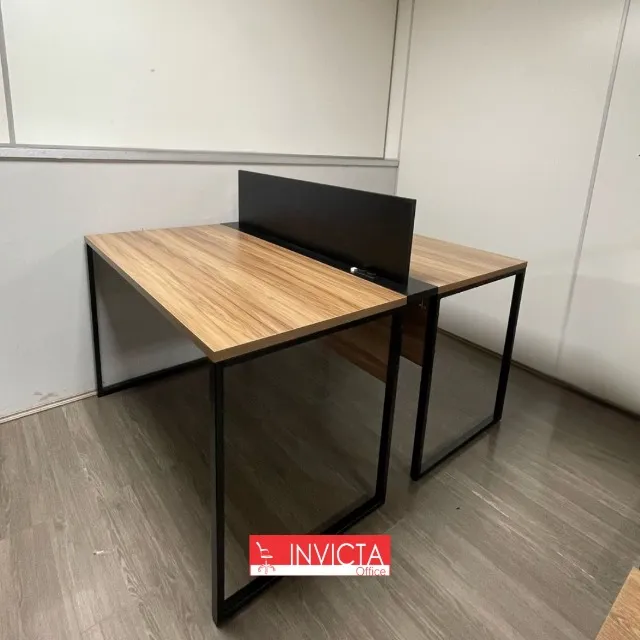 ESTAÇÃO DE TRABALHO COM MESAS 120CM PARA ESCRITÓRIOS