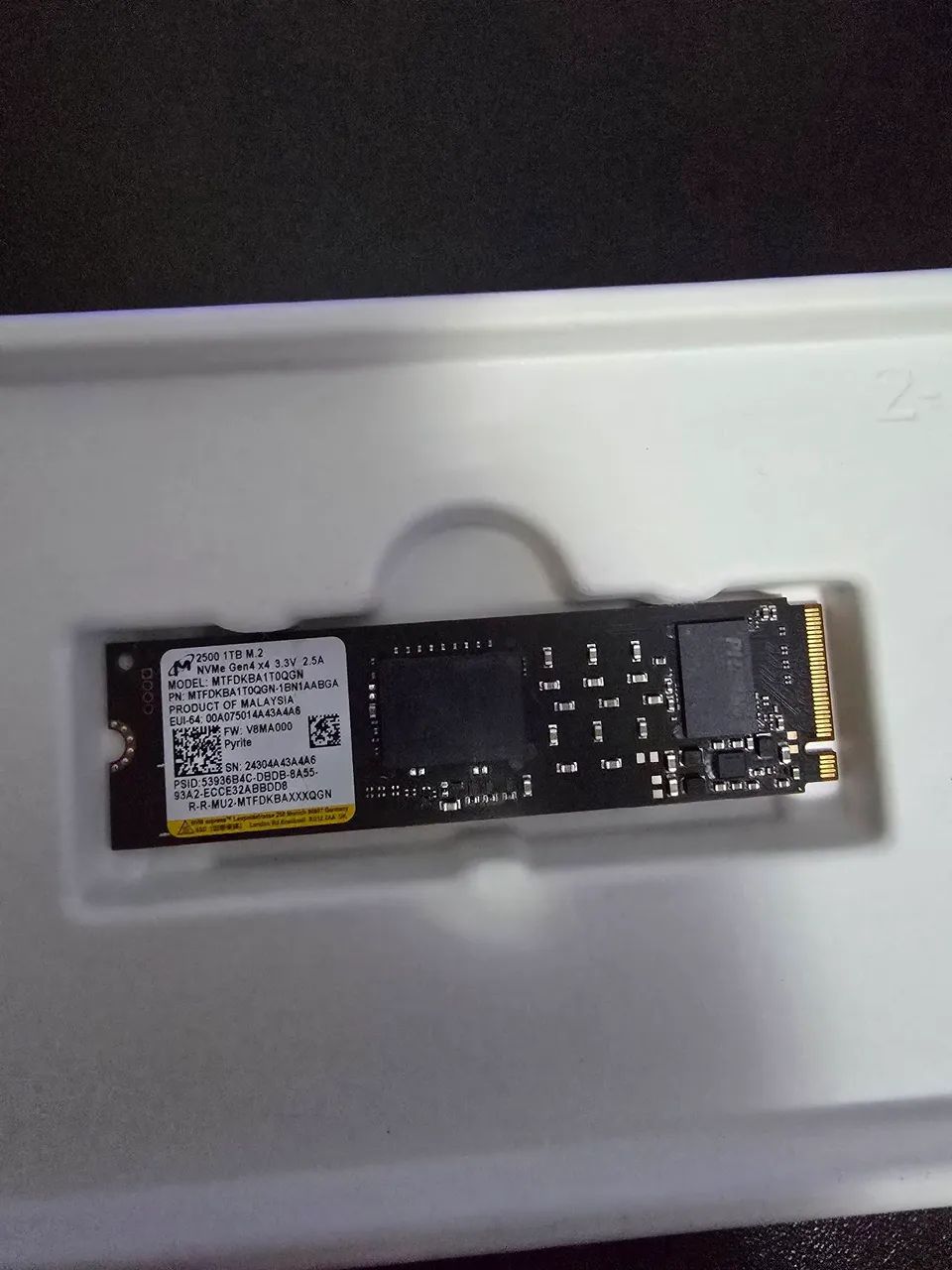 SSD NVMe Micron 2500 1TB M.2 PCIe Gen4 x4 - Novo - Foto 2