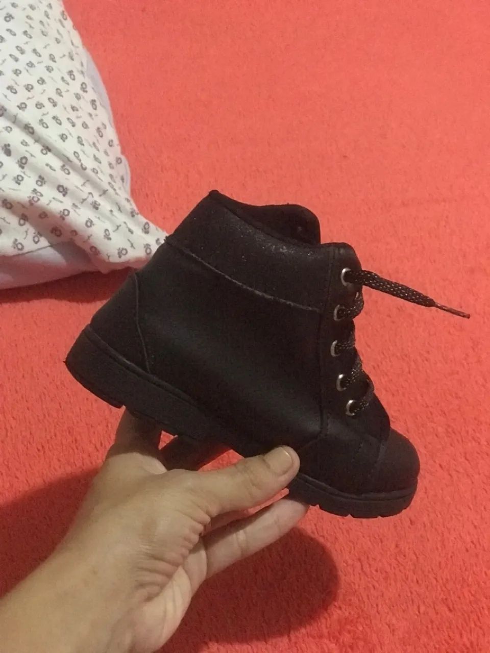 Botas infantis pretas com brilho - Foto 3