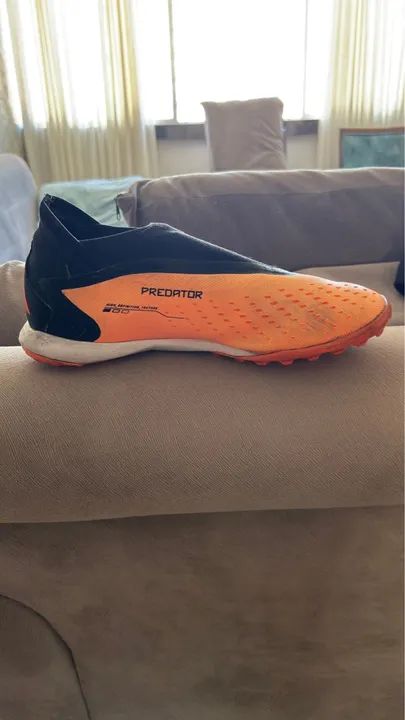 Chuteira Adidas society - Tamanho 43  - Foto 6