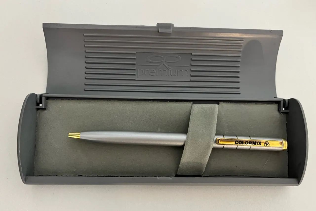 Caneta ColorMix Premium com Estojo