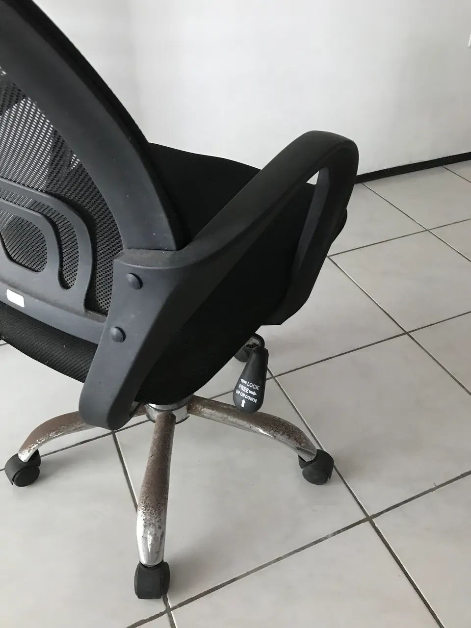 Oportunidade-Cadeira para escritório  - Foto 3