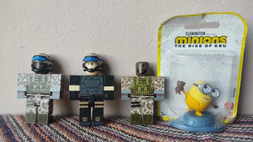 Lote bonecos roblox jazwares. Importado - Foto 5
