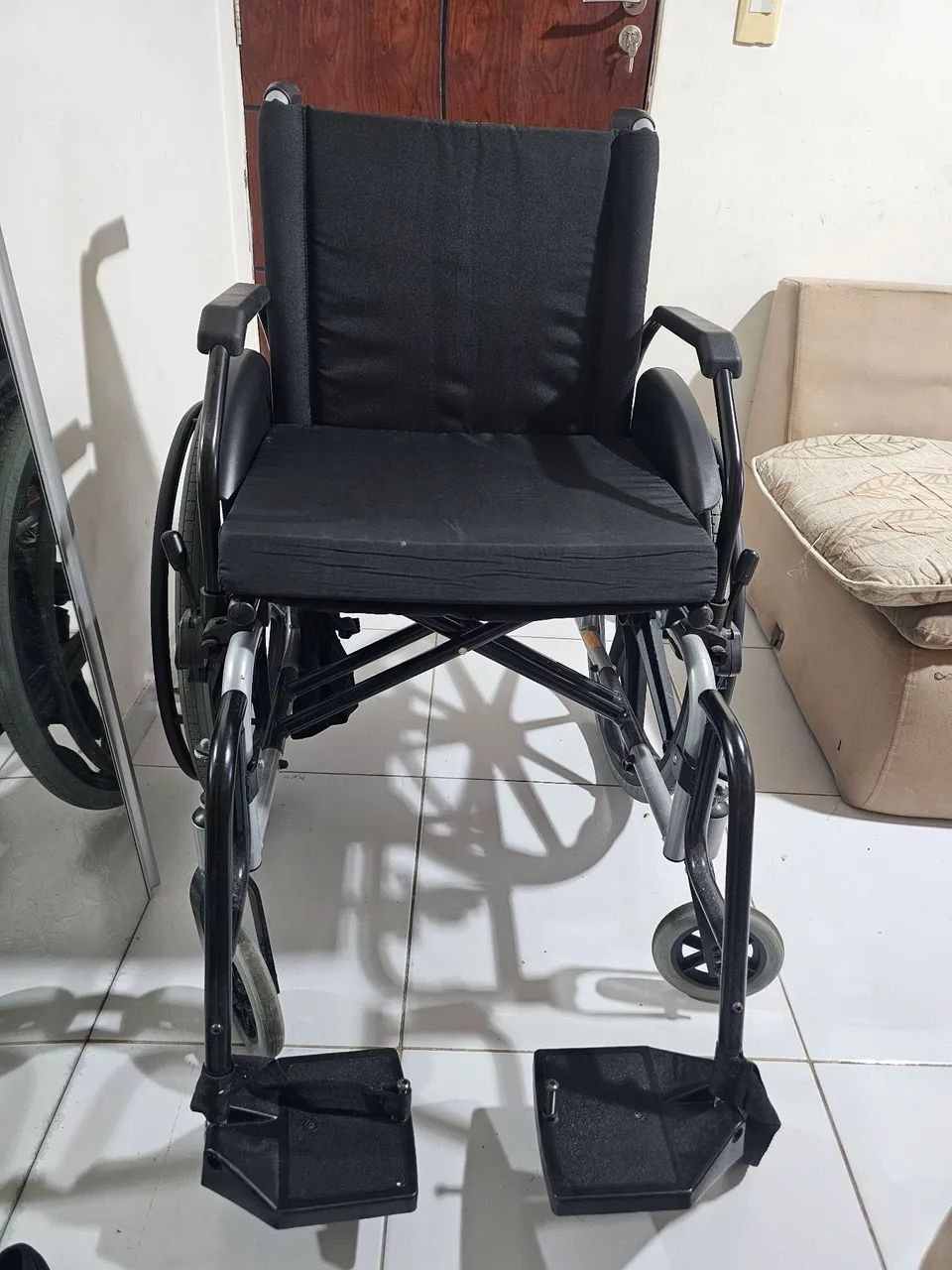 Cadeira de rodas  - Foto 2