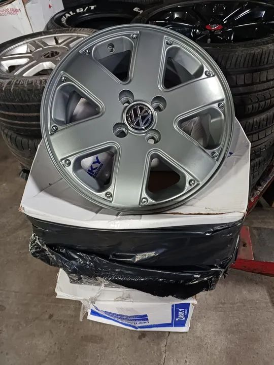 Rodas VW aro 15 Track Field Parati Gol Novas - Foto 3