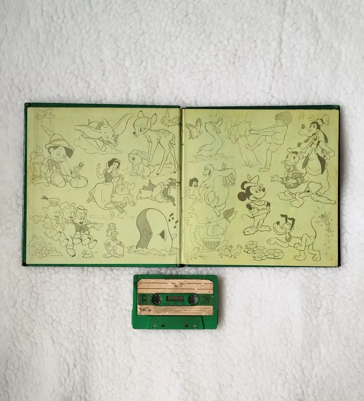 Livro Disney com fita k7 Dumbo e A Cama Voadora - Foto 5