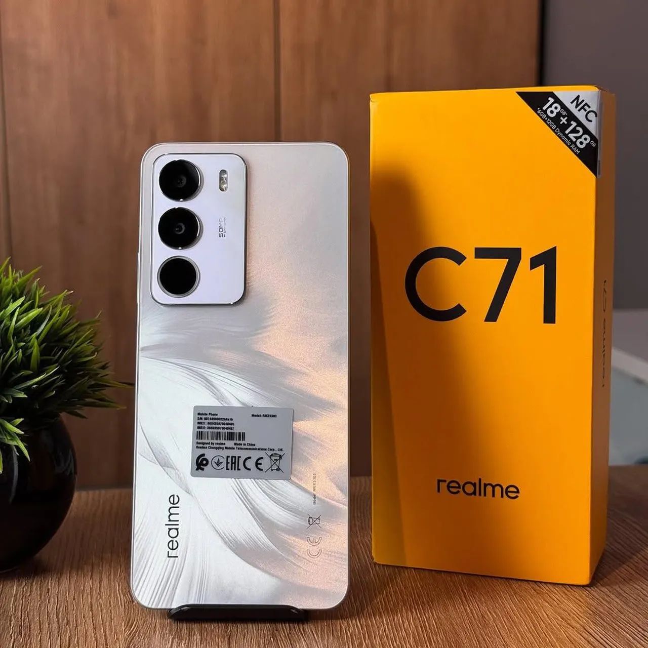 Realme C71 NFC - 256Gb + 8GB RAM - Top de Linha - Branco - Verde