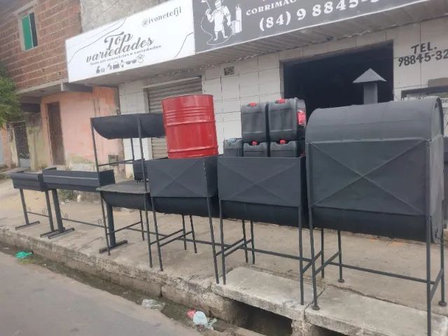 Churrasqueira para  profissional frango e espetinhos 