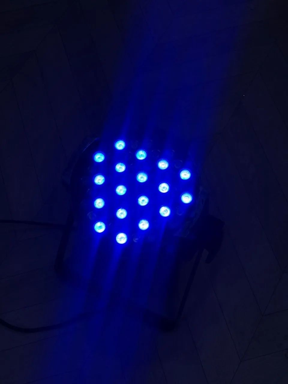 新品 未使用　Para light plus ＋18W 新品 未使用 Para light plus ＋18W 18PCS LED FLAT PAR LIGHT