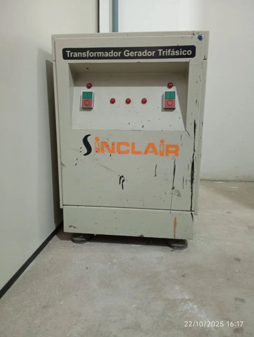 Transformador gerador trifásico  Sinclair de 220V para 220 trifásico 5CV. - Foto 3