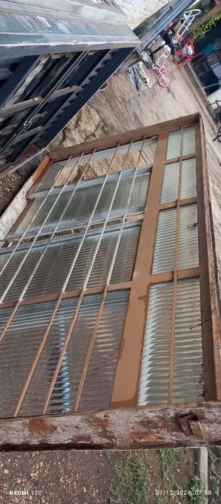 Janela de 1×2 130 reais cada janela de ferro 1.10×2.20 200 reais  - Foto 3