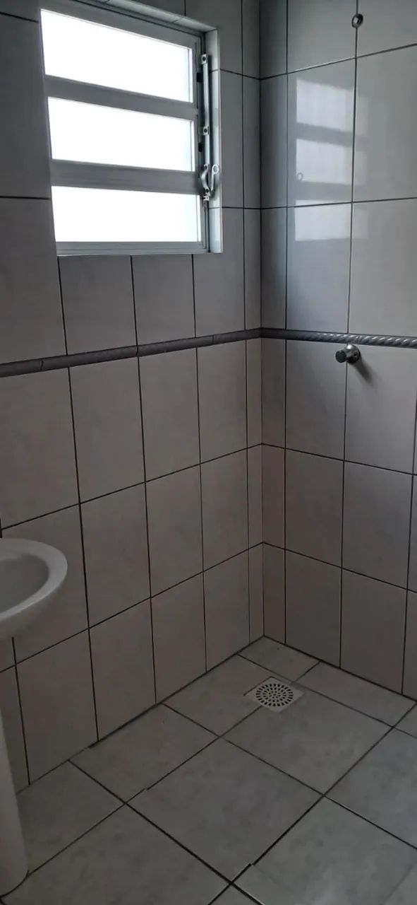 Alugo Sala Comercial, Ponte Imaroim 32 m2, Copa e Wc, Estacionamento. - Foto 2