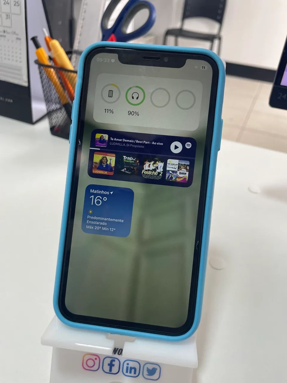 IPHONE XR 64gb BRANCO 