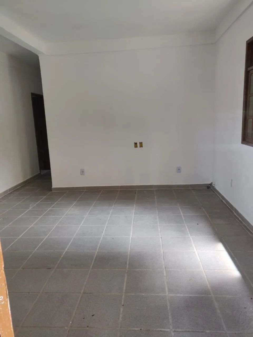 Casa Térrea com 2/4, varanda e garagem, próximo da praia em Pituaçu! - Foto 4