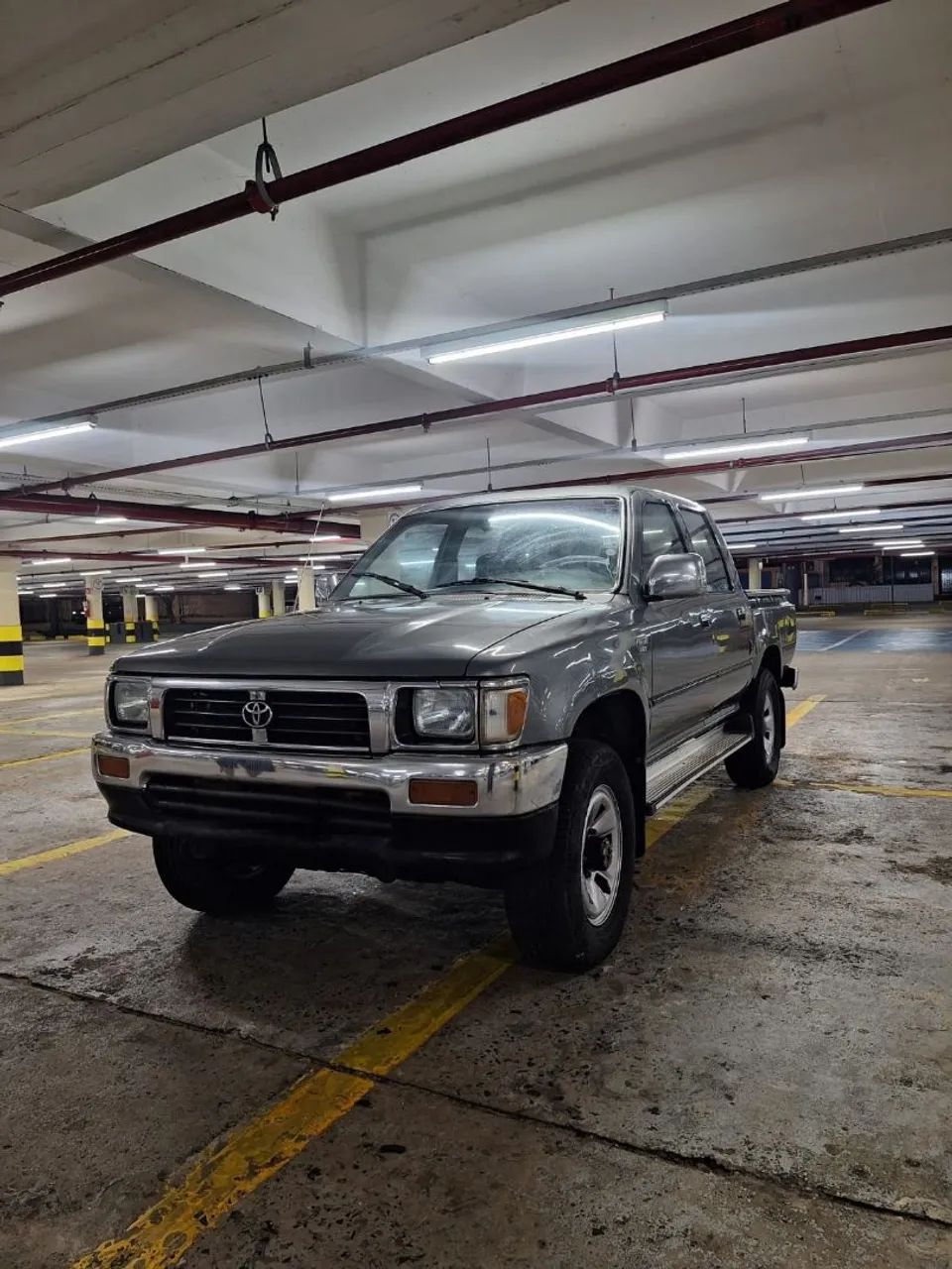 Toyota Hilux CD SR5 4X4 2.8 Diesel 1998