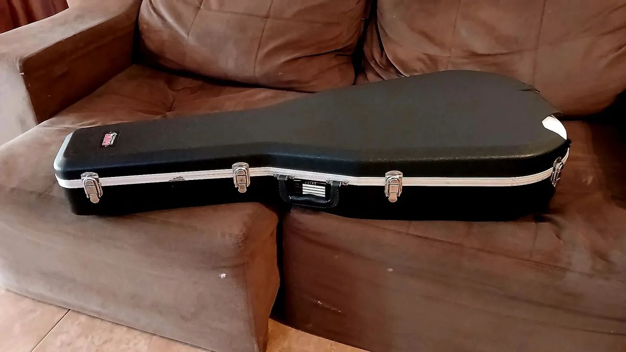 VENDO CASE DA MARCA GATOR - Foto 2