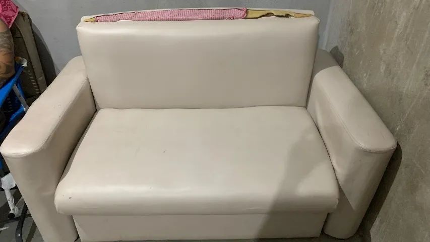 Sofá cama com baú 