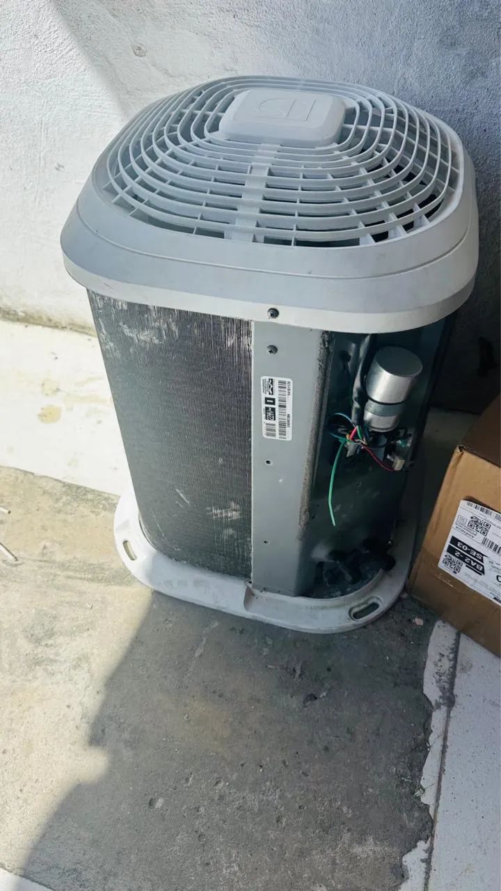Condensadora de ar condicionado 