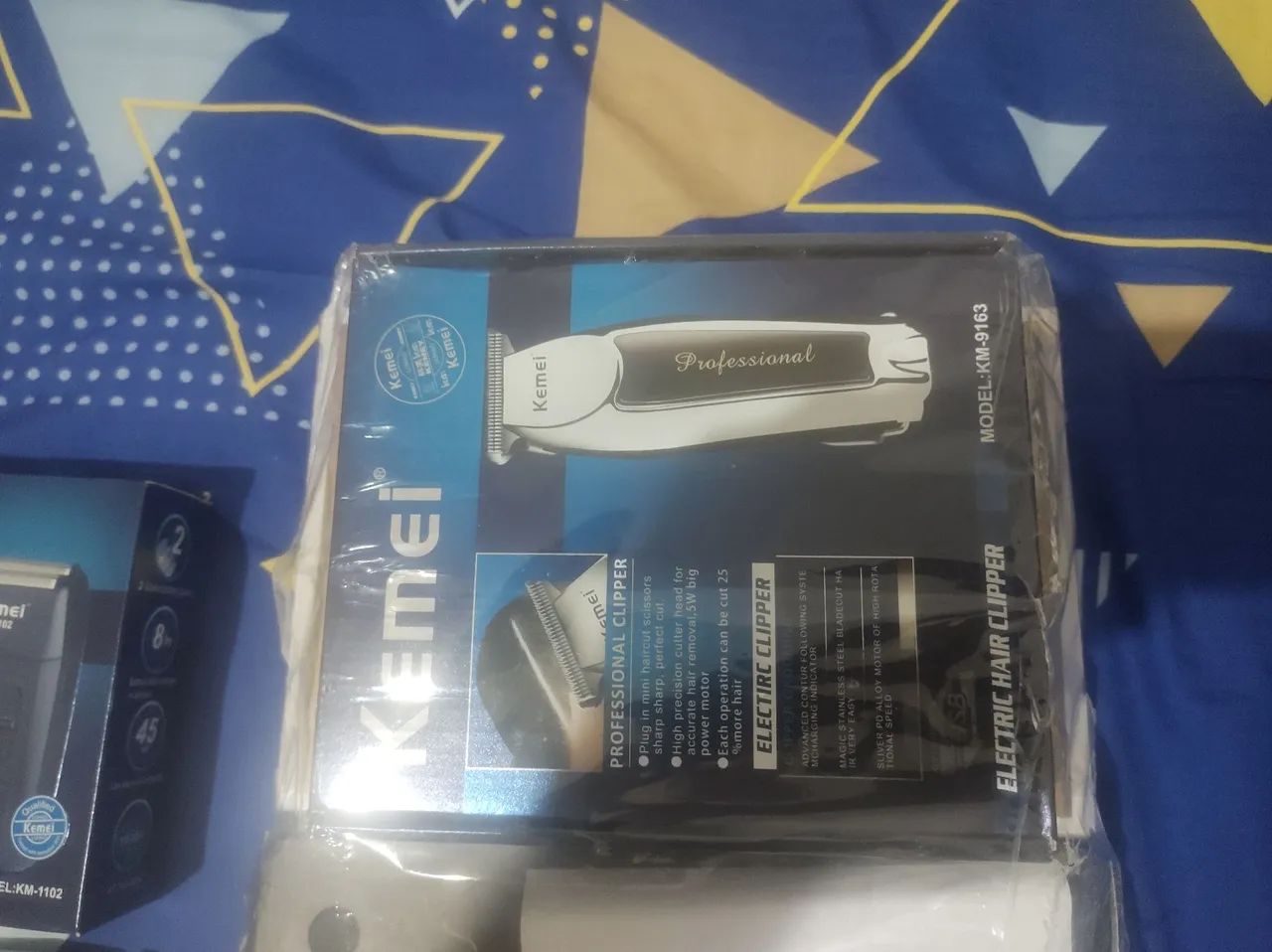 Kit....Maquina de cortar cabelo profissional.  - Foto 2