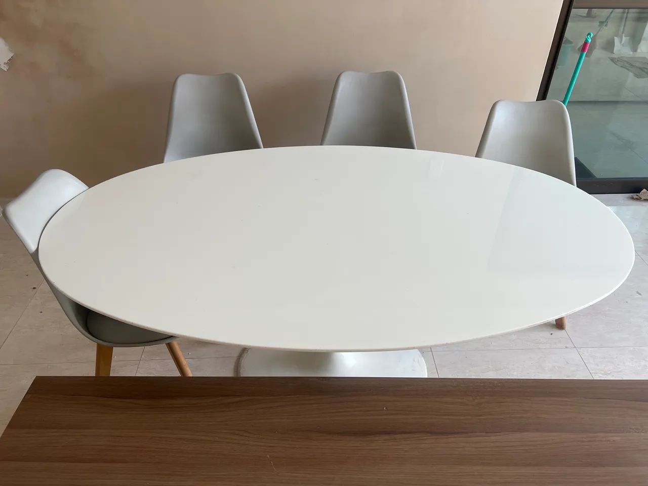 Mesa de jantar com cadeiras