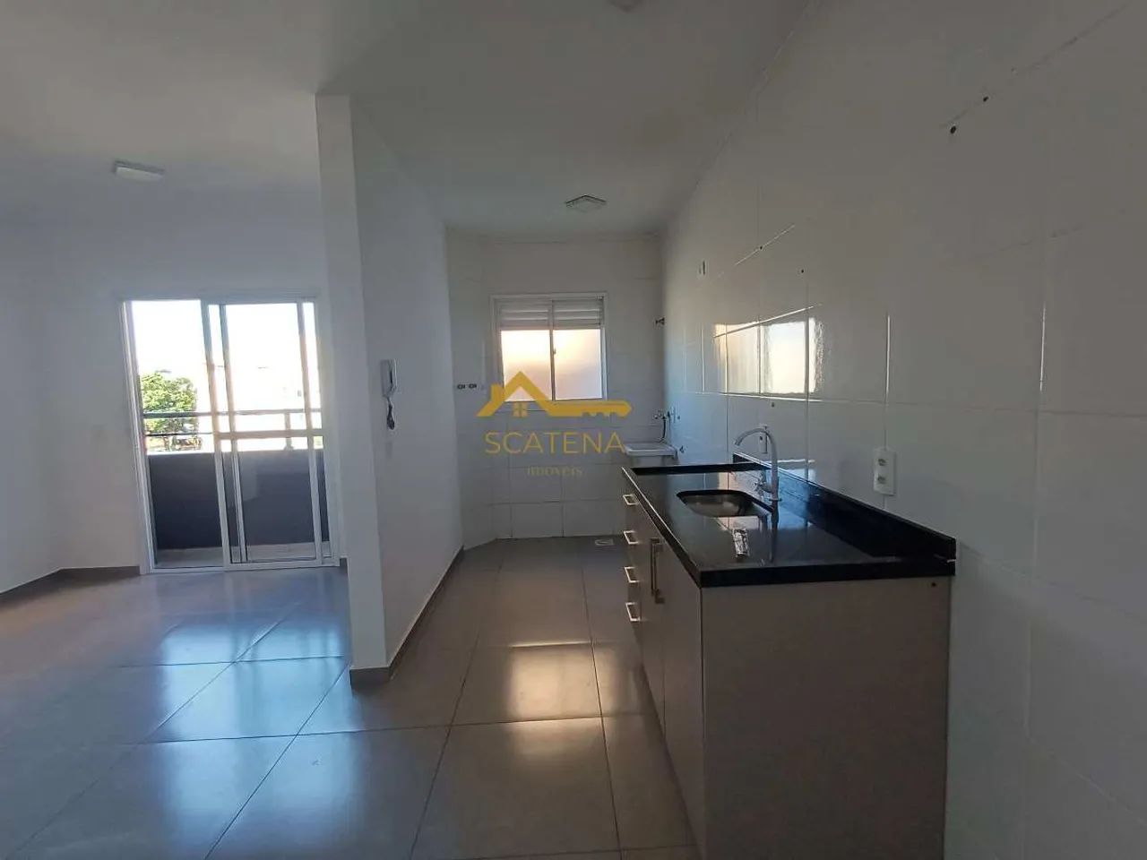 Cobertura com 3 dormitórios, sendo 2 suítes, 2 vagas cobertas - Foto 3