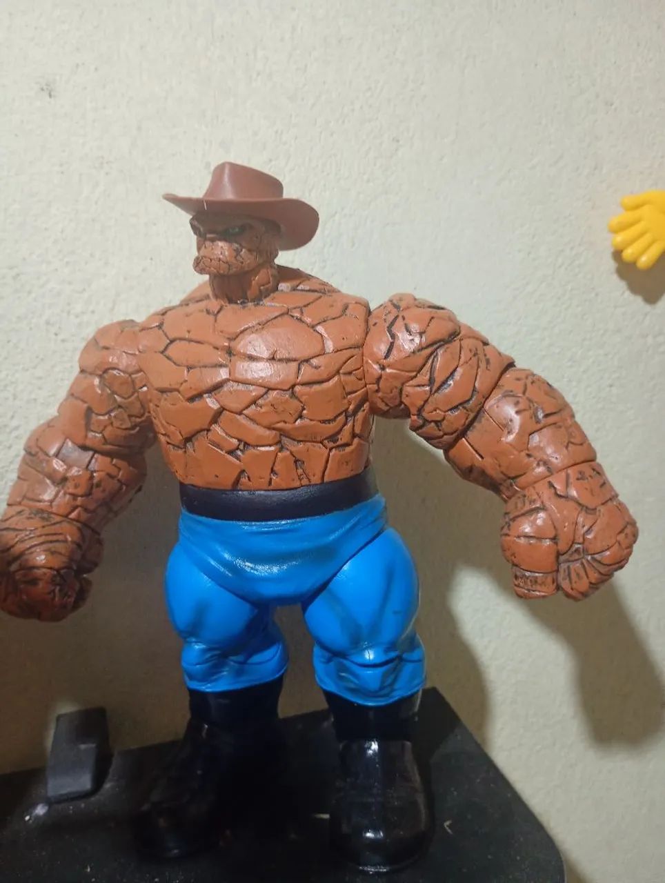 Boneco o coisa