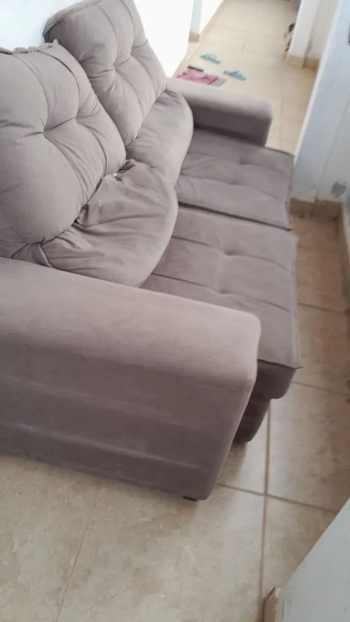 DOACÃO - Sofá 2 lugares para reforma. 