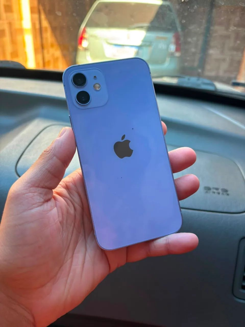 iPhone 12 64GB