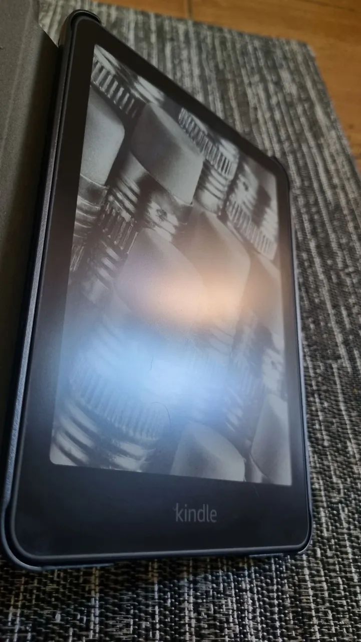 Para sair hoje - Kindle Paperwhite C/ capa - Novo  - Foto 5