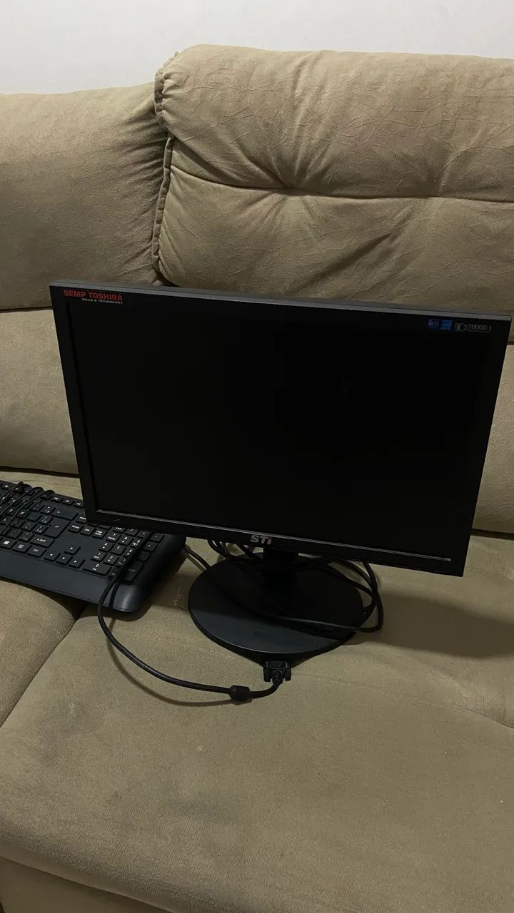 Vendo esse monitor e teclado - Foto 2