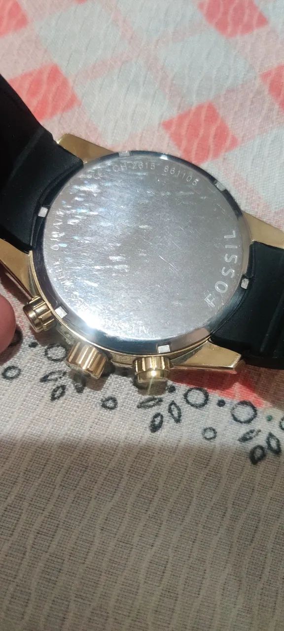 Fossil funcionando normalmente todo chapeado a ouro 